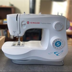 Singer Fashion Mate Sewing Machine